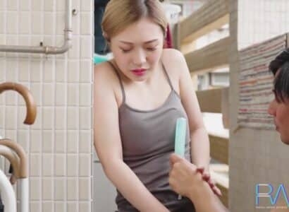 Cậu con trai vô sinh, bố chồng an ủi rồi giúp con dâu có thai - Phim sex hay full HD VLXX JAV